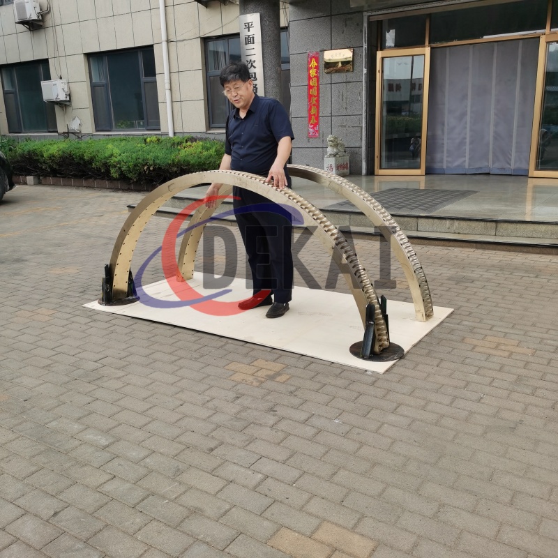 德凱非標(biāo)定制2.2米直徑數(shù)控機(jī)床用雙導(dǎo)程精密銅蝸輪